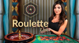 r777 bet apk গেম লবি মোবাইলে নেভিগেট করছেন বাংলাদেশি ব্যবহারকারী
